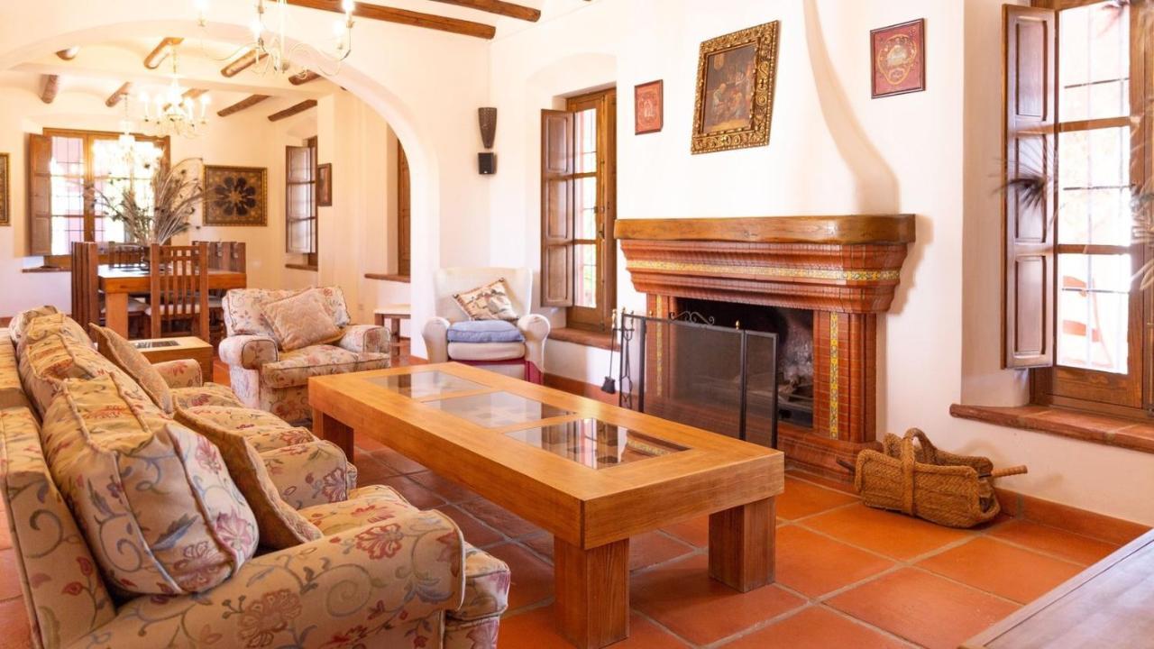 Finca La Canera Alcala De Guadaira By Ruralidays מראה חיצוני תמונה